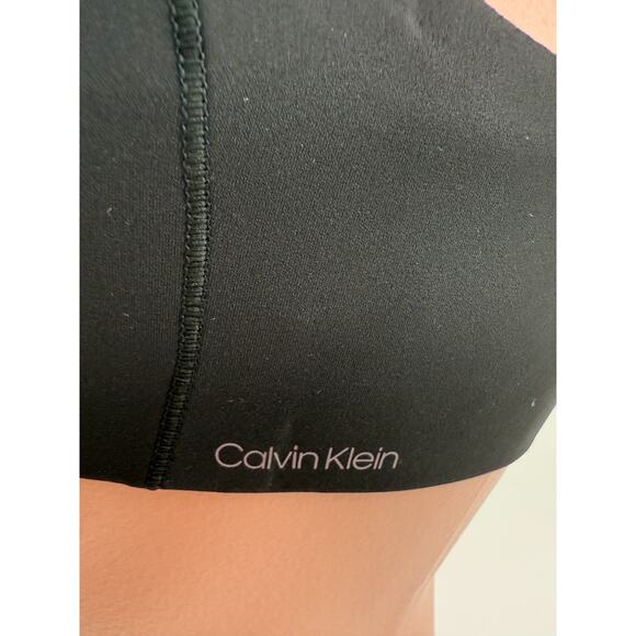 Calvin Klein Natural Fit Wireless Unlined Triangle Black Bra  Size M - Picture 8 of 16